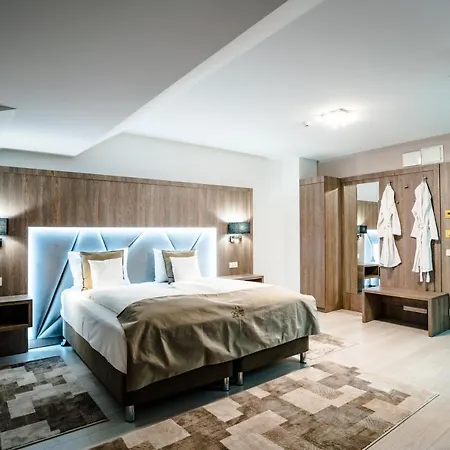 Eden Garden 4* Câmpulung Moldovenesc